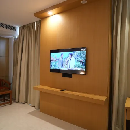 Aayra Dehradun