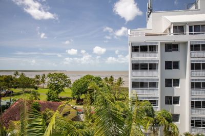 ホテルからの眺望 ホリデイ・イン ケアンズ ハーバーサイドの写真