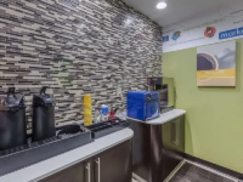 Motel 6 Simpsonville, SC - Greenville Hotels in Simpsonville