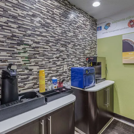 Motel 6 Simpsonville, SC - Greenville