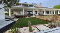 Upstay Modern Home Near Golf Course and Downtown - Bungalows