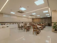 Iris Park Hotel Hotels near Chanakyapuri