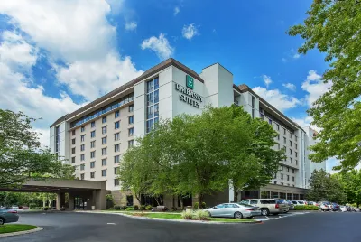 Embassy Suites by Hilton Nashville Airport Hotels near DeVry University