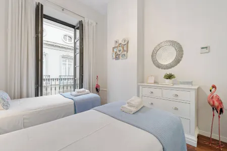 Stay U-Nique Apartment Sebastián Souvirón Отели рядом с достопримечательностью «Хибральфаро»