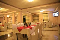 Jacaranda Hotel - breakfast