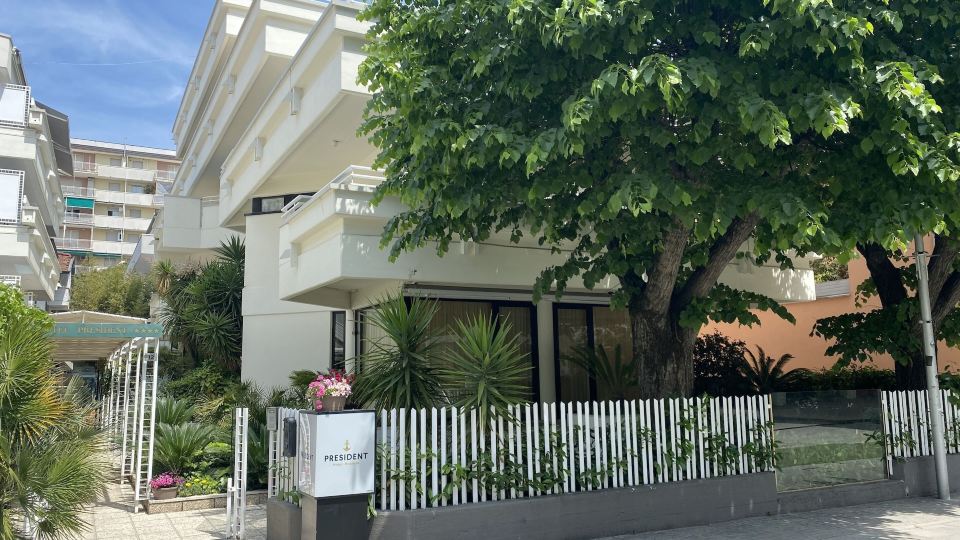 Hotel President - Vintage Hotel in Centro
