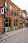 The Coat and Bear Hotel dekat Highclere Castle