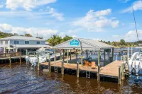Sebastian Saltwater Lodge Отели в г. Себастиан