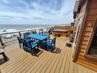 Hot Tub and Amazing Views - Stunning Oceanfront Hideaway