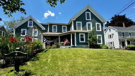 Charming Coastal Escape with Private Deck - Elegant Living Space