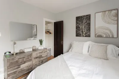 Comfy|Stylish 1Bd 1Ba - Portage Park 월마트 슈퍼센터 주변 호텔