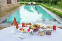 Amã Stays & Trails Abhay Villa, Bisalpur