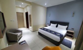 LAGOON BEACH HOTEL