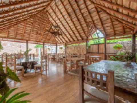 Vista de Águilas Ecolodge ペデルナレスのホテル