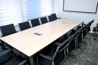 로얄 크레스트 호텔 앤 스위트