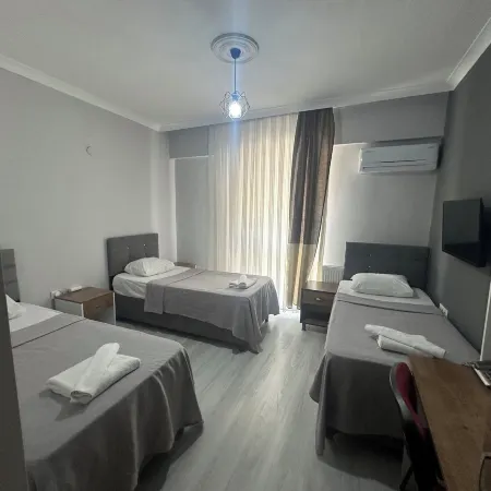 AKS Royal Otel