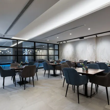 Marlo Hotel Отели рядом с достопримечательностью «Банкетный зал Refan Jeddah»