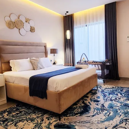 InstaHomes by Tru - Garden Suites