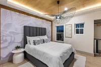 Modern Beachfront Retreat in Crystal Beach – Pool, Elevator & Sleeps 20