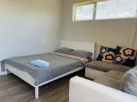2 Double 1 Single 1 Sofa Beds Studio A Hotels in Hamurana