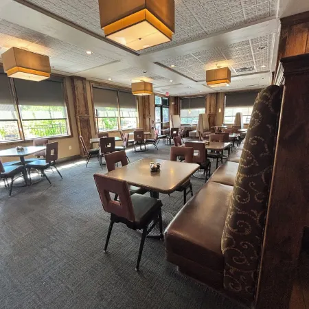 Best Western Premier Ivy Inn Suites