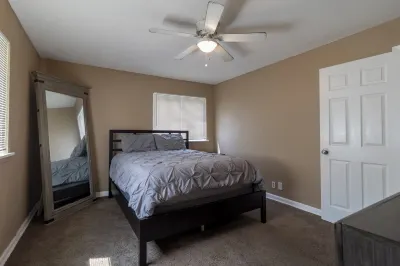 Cozy 3-bedroom house with WiFi, AC in delightful North Little Rock Hotels near McCain Plaza