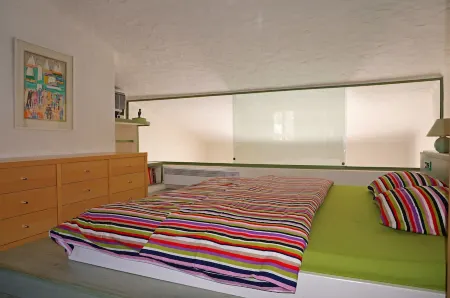 Apartment with pool, 300m beaches Tahiti, Moorea, Ramatuelle, St-Tropez. Отели рядом с достопримечательностью «Pampelonne Beach»