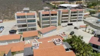 3-bedroom condo in charming Cabo San Lucas with AC, WiFi, fitness room