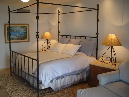 3700 Sf Oceanfront Penthouse in Cabo Mexico - Las Mananitas