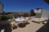 Quiet terrace apartment with a dream view