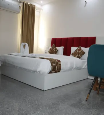 Hotel Bindram Palace Hotels near Vishnu Ghat
