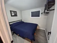 Cozy home on a quiet street minutes to downtown Kingston!