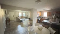 Cozy Hollyberry!  With backyard getaway!