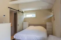 Beautiful Suite on the Village Square - Wifi