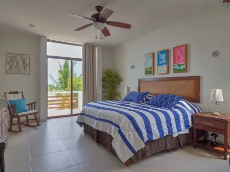 Casa Puerto Paraiso   -  Yucatan Home Rentals