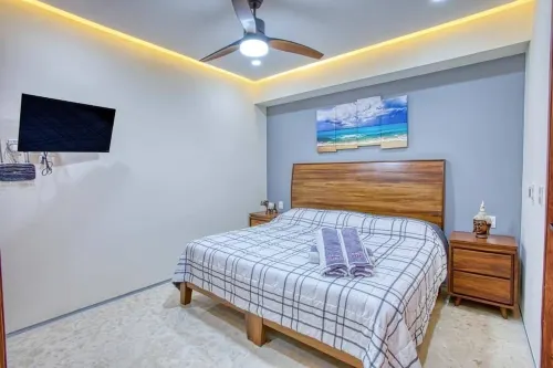 Lovely 2 BR in Zona Romantica