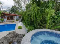 Private Luxury Mountain Villa Hotels in Perez Zeledon