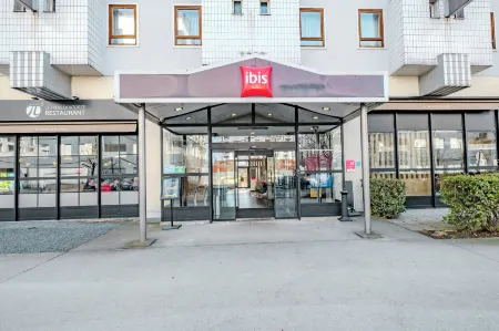 Ibis Marne-la-Vallée Champs Отели в г. Понто-Комбо
