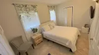 Discover paradise steps away - 3-Bedroom Home near Pompano Beach