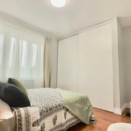 Casa Solara Отели в г. Брамптон