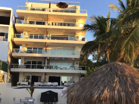Beachfront condo - steps to sand and surf