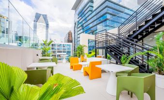 Modern Flats in Obarrio