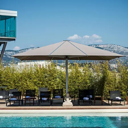 Hôtel Mercure Toulon la Seyne-Sur-Mer Отели рядом с достопримечательностью «Паром Тоулон»