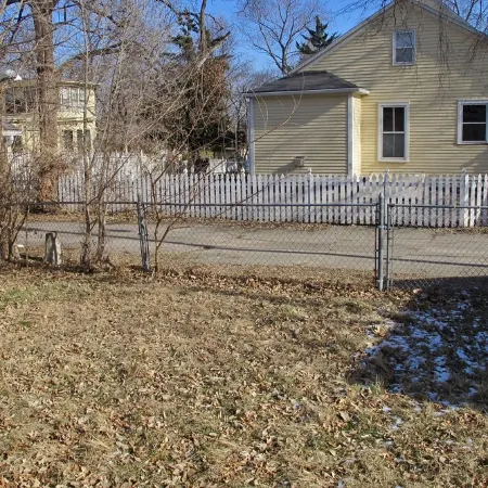Historic Old West Lawrence - Minutes to beautiful Mass St, KU, Sports Pavillion
