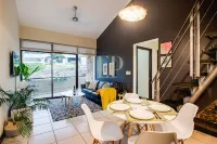 Modern penthouse, office, A/C, Pool, GYM
