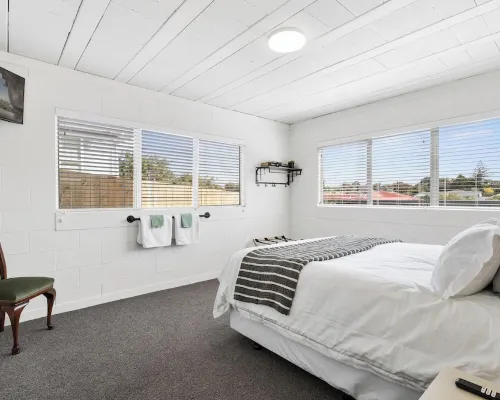 Bunker 2 "Urban meets Rustic" Hotels in Te Awamutu