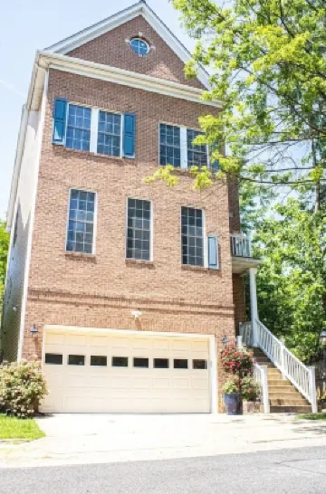 Divine Getaway- King Bed Master Suite Near DC