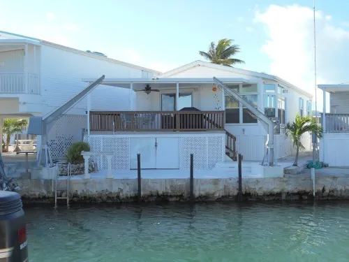 Island Therapy Hotels in Cudjoe Key