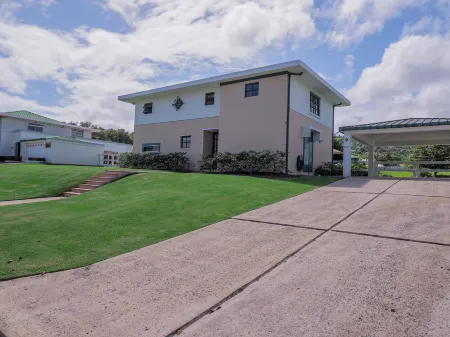 Enjoyable Getaway with Private Pool, Rainforest, Volleyball, Badminton, Soccer