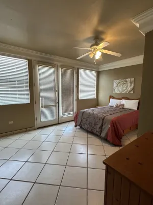 Beautiful 4 Bedroom Bay Front Home! Hotel a Bahia la Choya